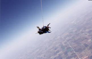 img/fun/Flying/SKYDIVE2.jpg