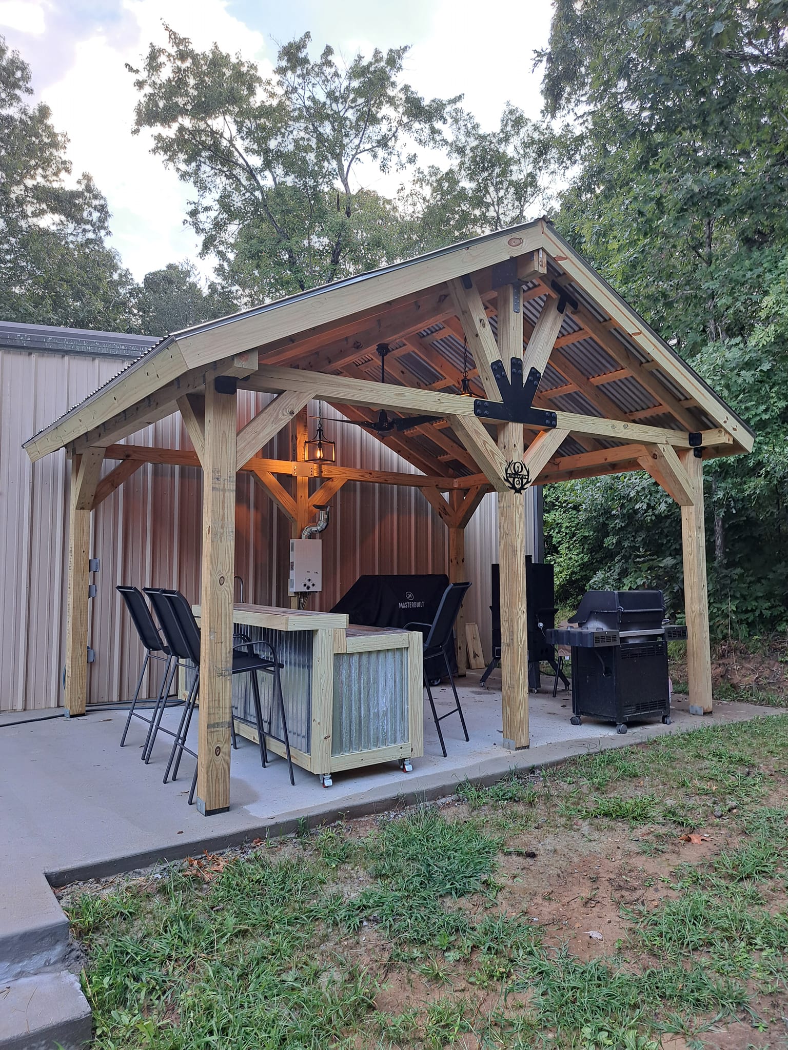 img/fun/Woodworking/outdoor_kitchen2.jpg
